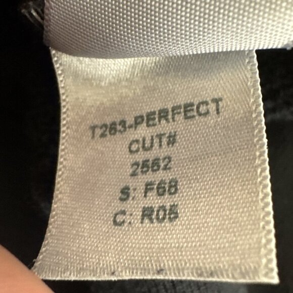 Perfectwhitetee Women's Oversized M French Terry Sweatshirt Black EUC - Picture 10 of 14